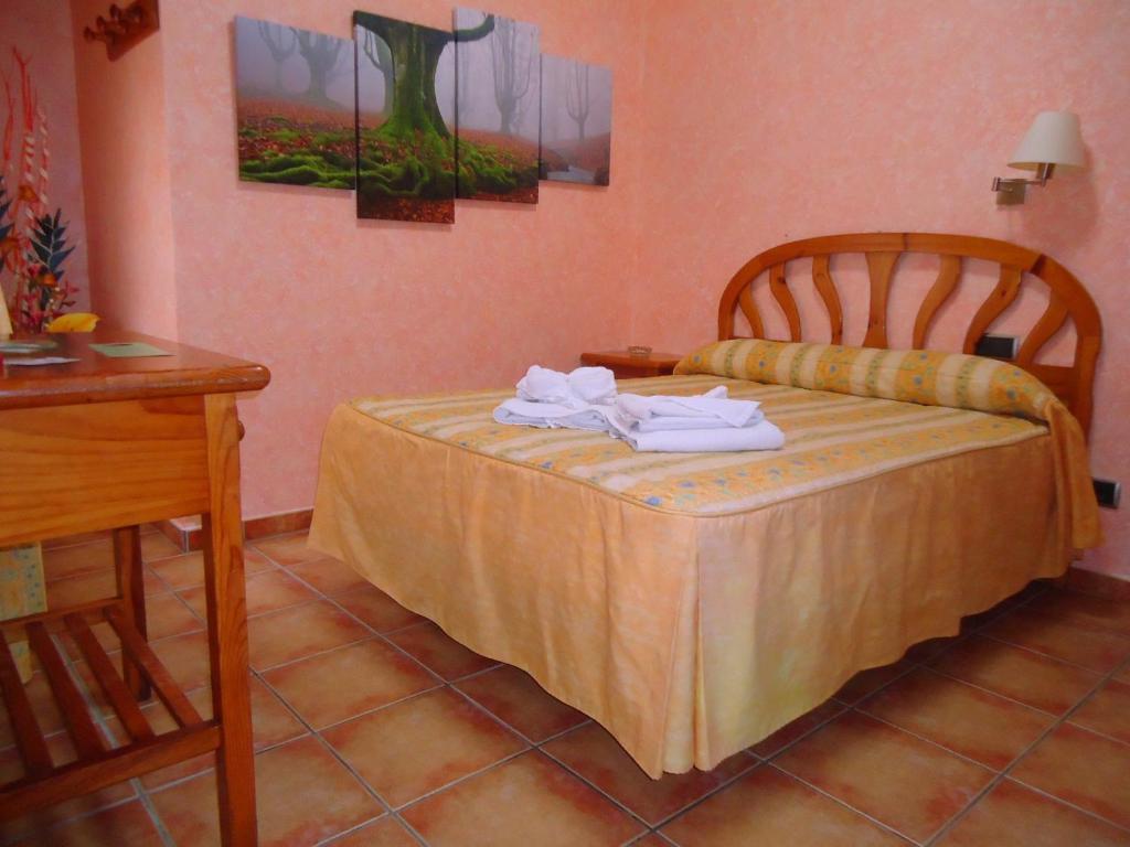 Hostal Castilla Mocejon Bagian luar foto